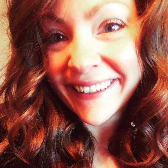 Meet your Posher, Rae - Picture 1 of 1